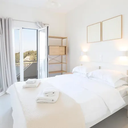 Thea Apartment *